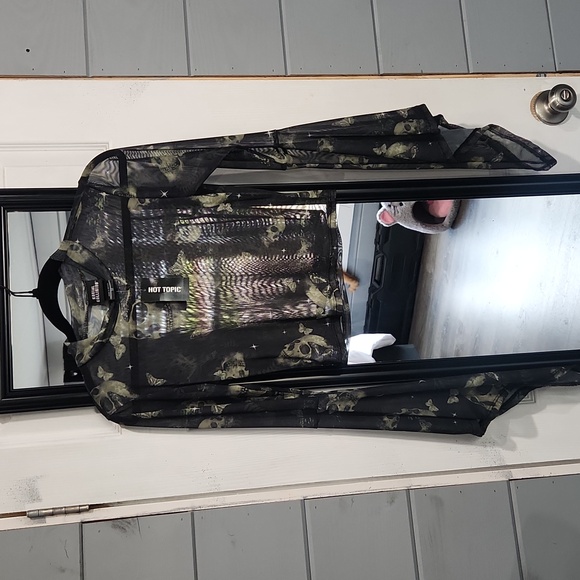 Mesh bell sleeve crop top size medium - Picture 1 of 3